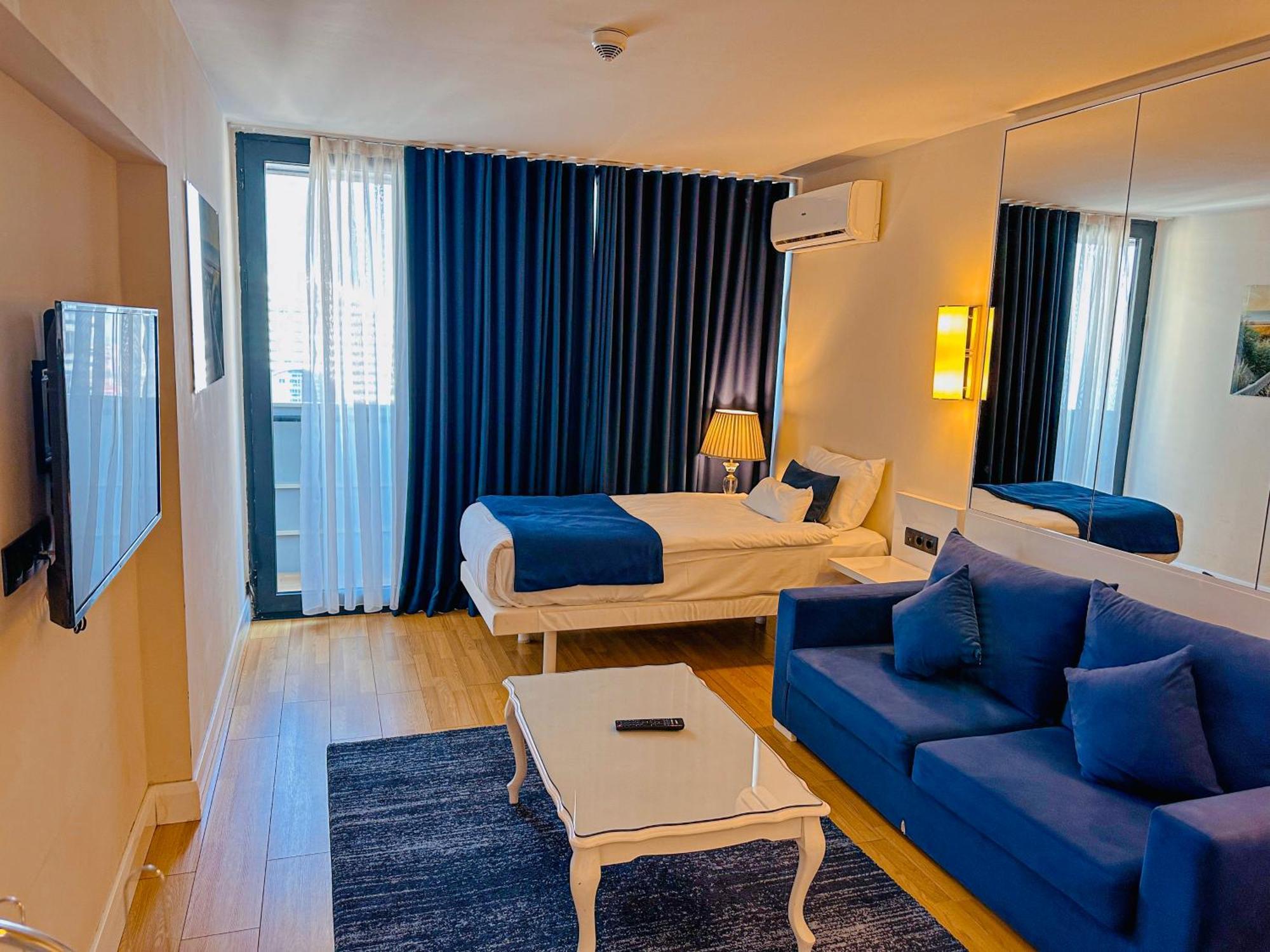 Luxury Batumi Hotel Εξωτερικό φωτογραφία