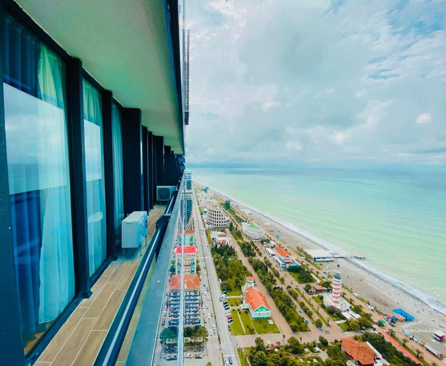 Luxury Batumi Hotel Εξωτερικό φωτογραφία