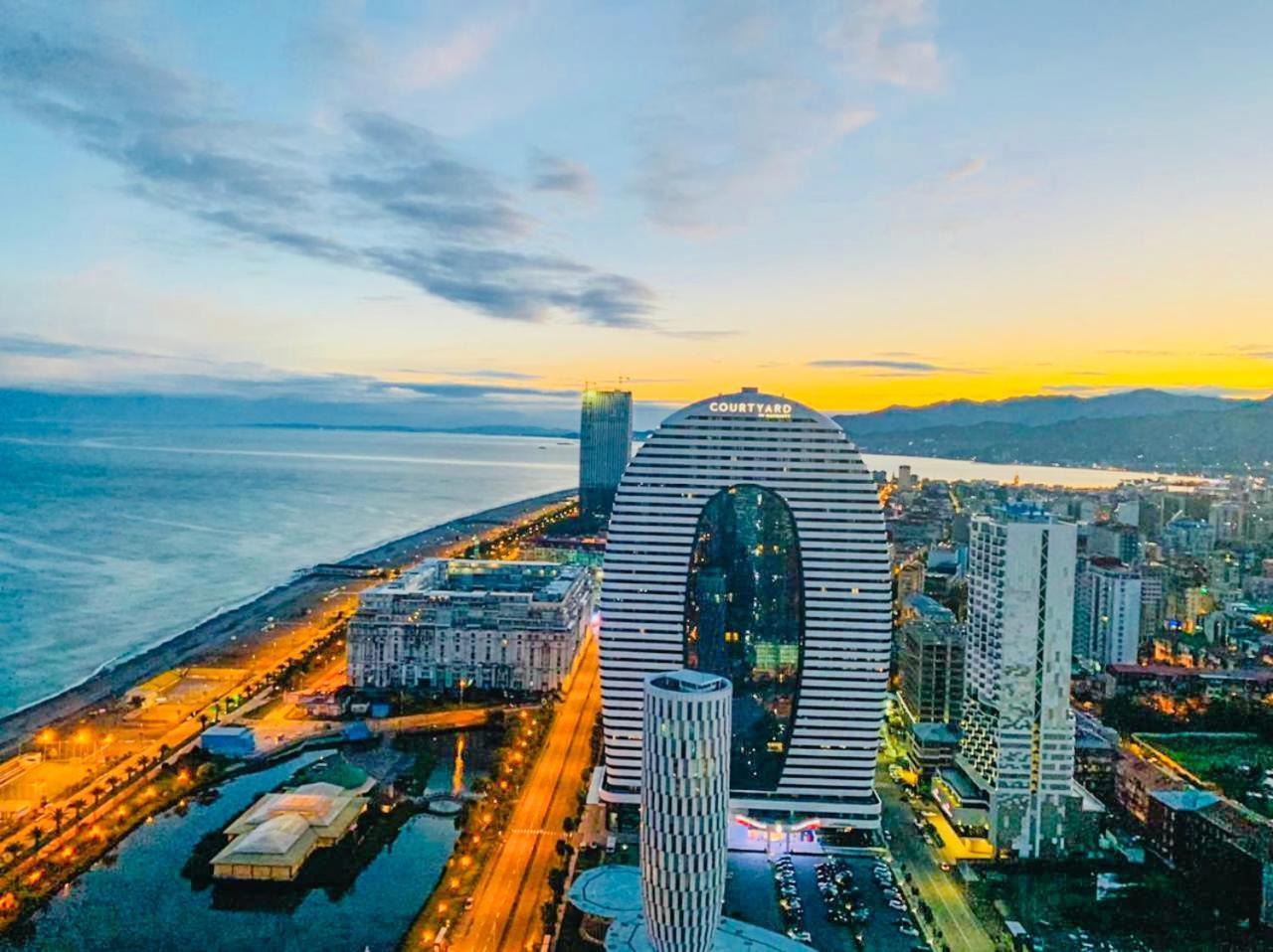 Luxury Batumi Hotel Εξωτερικό φωτογραφία