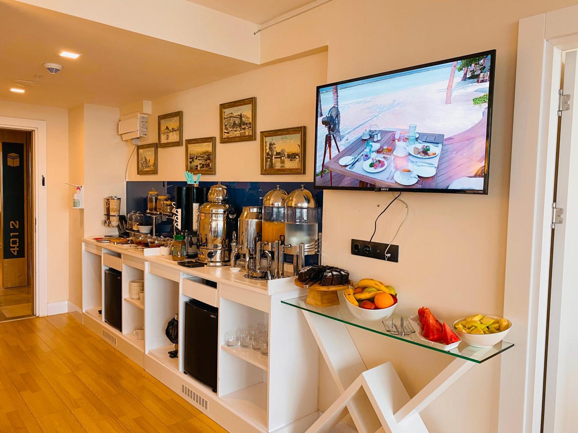 Luxury Batumi Hotel Εξωτερικό φωτογραφία