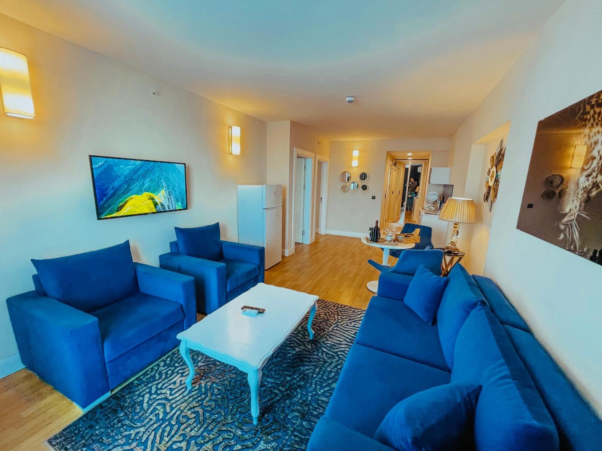 Luxury Batumi Hotel Εξωτερικό φωτογραφία