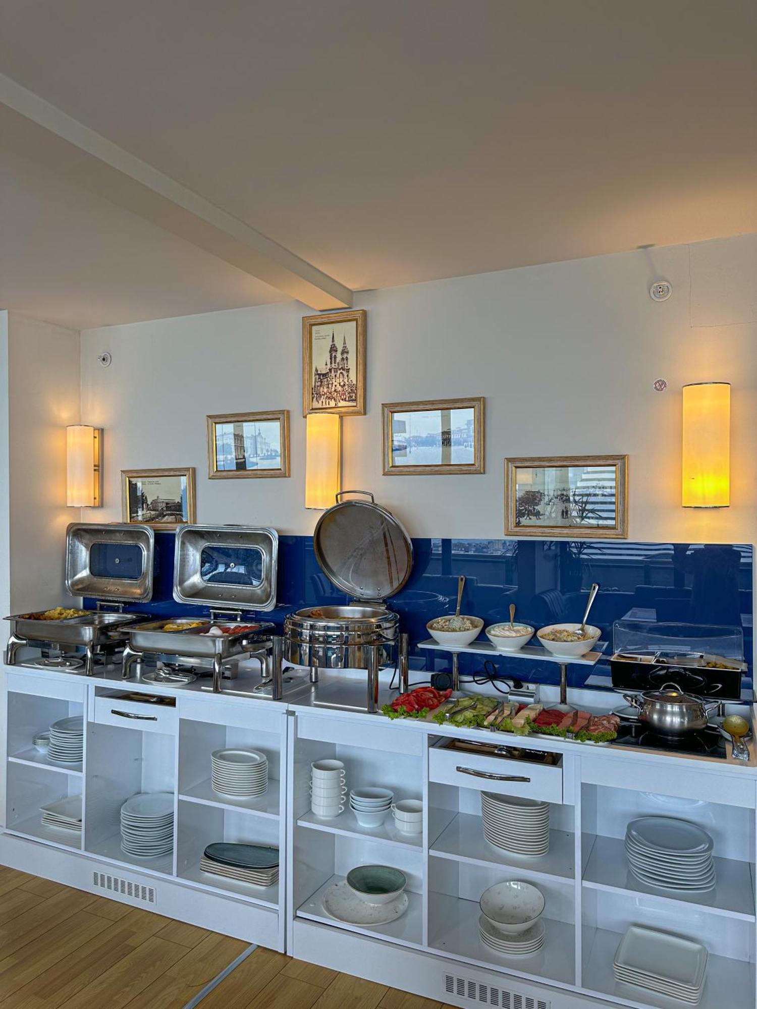 Luxury Batumi Hotel Εξωτερικό φωτογραφία