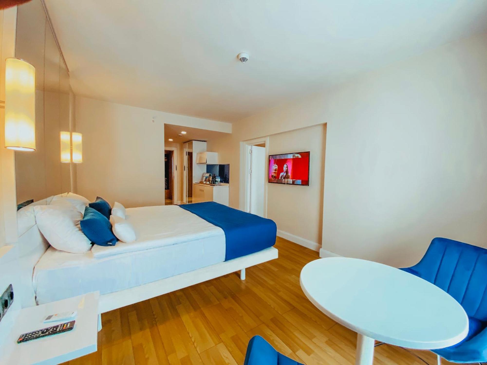 Luxury Batumi Hotel Εξωτερικό φωτογραφία