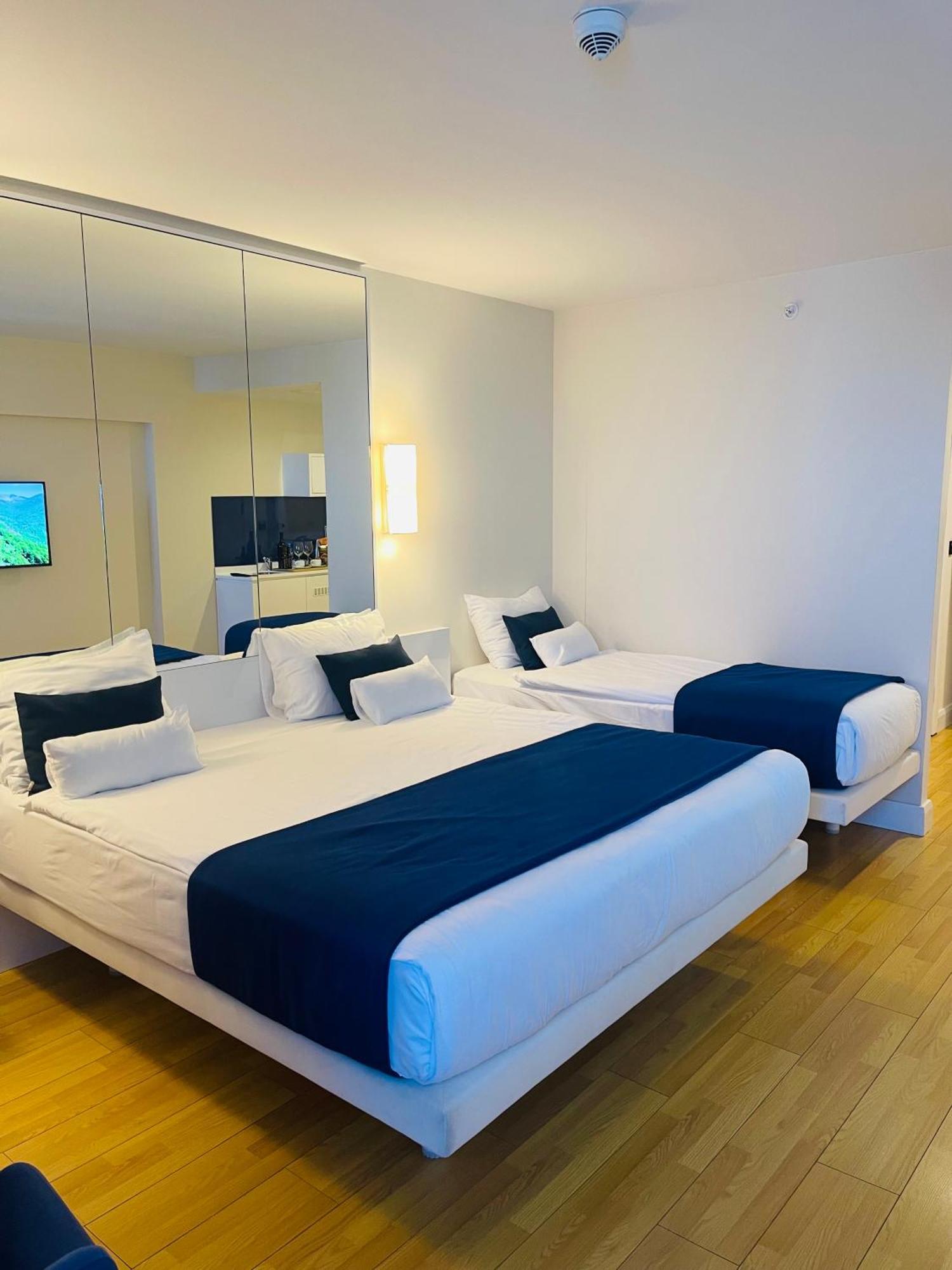 Luxury Batumi Hotel Εξωτερικό φωτογραφία