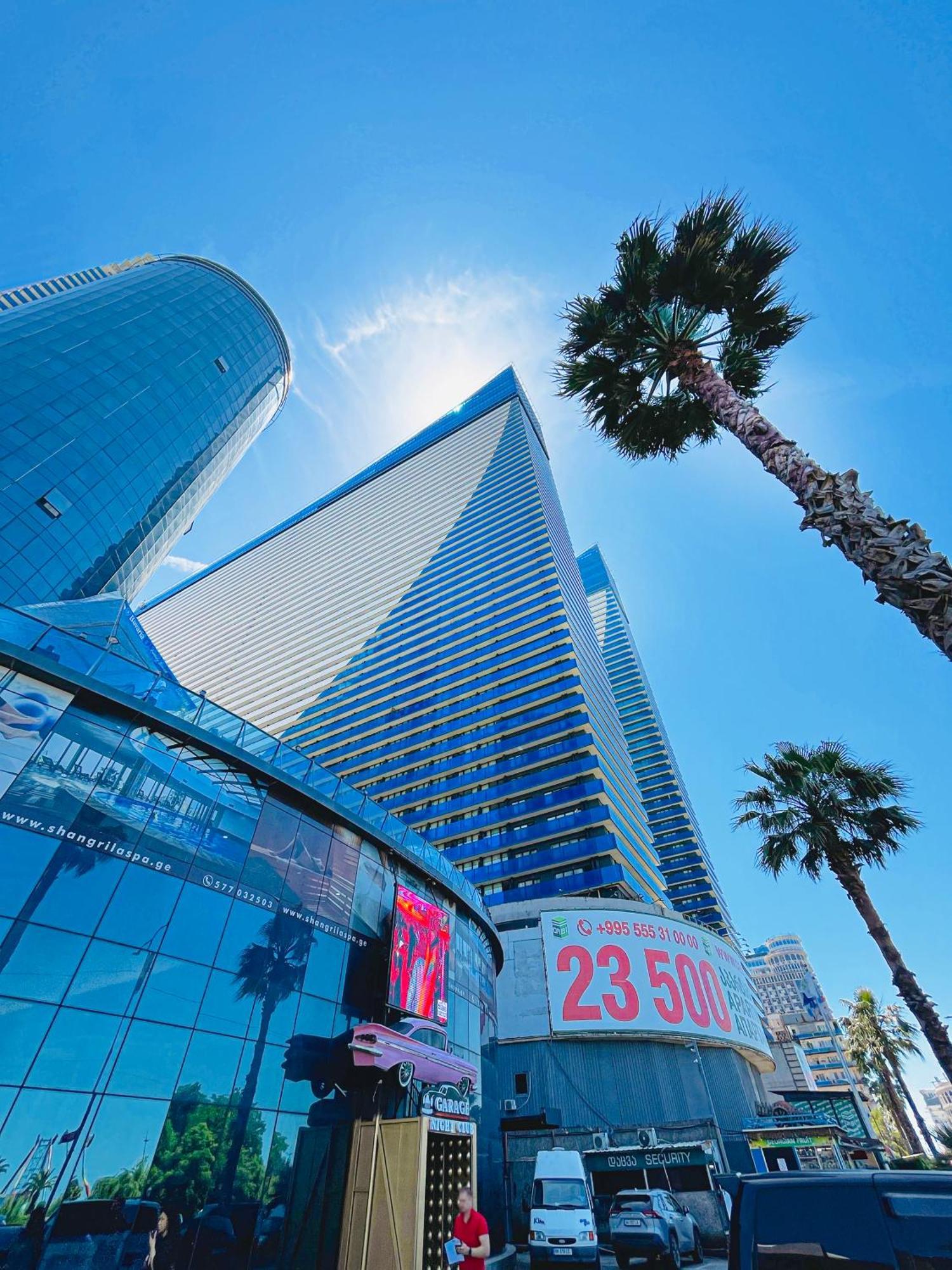 Luxury Batumi Hotel Εξωτερικό φωτογραφία